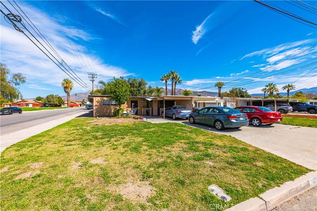 305 Santo Drive - Photo 1