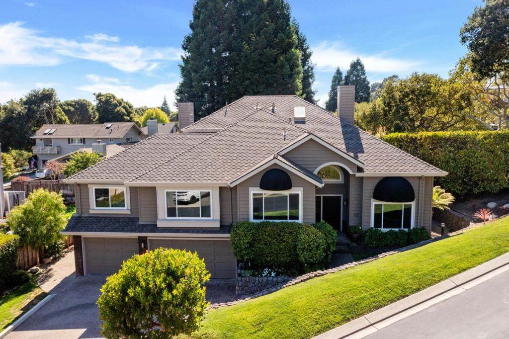 103 Victoria Lane - Photo 1