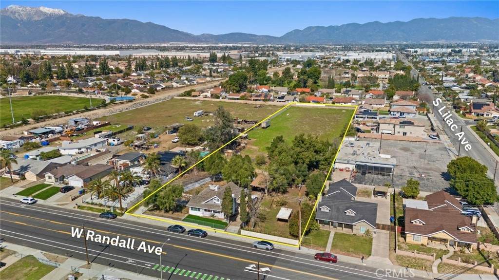 520 Randall Avenue - Photo 1