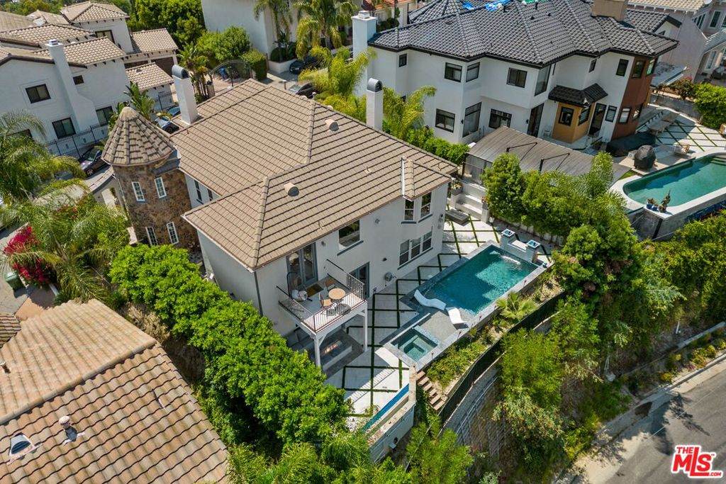 21615 Medina Estates Drive - Photo 1