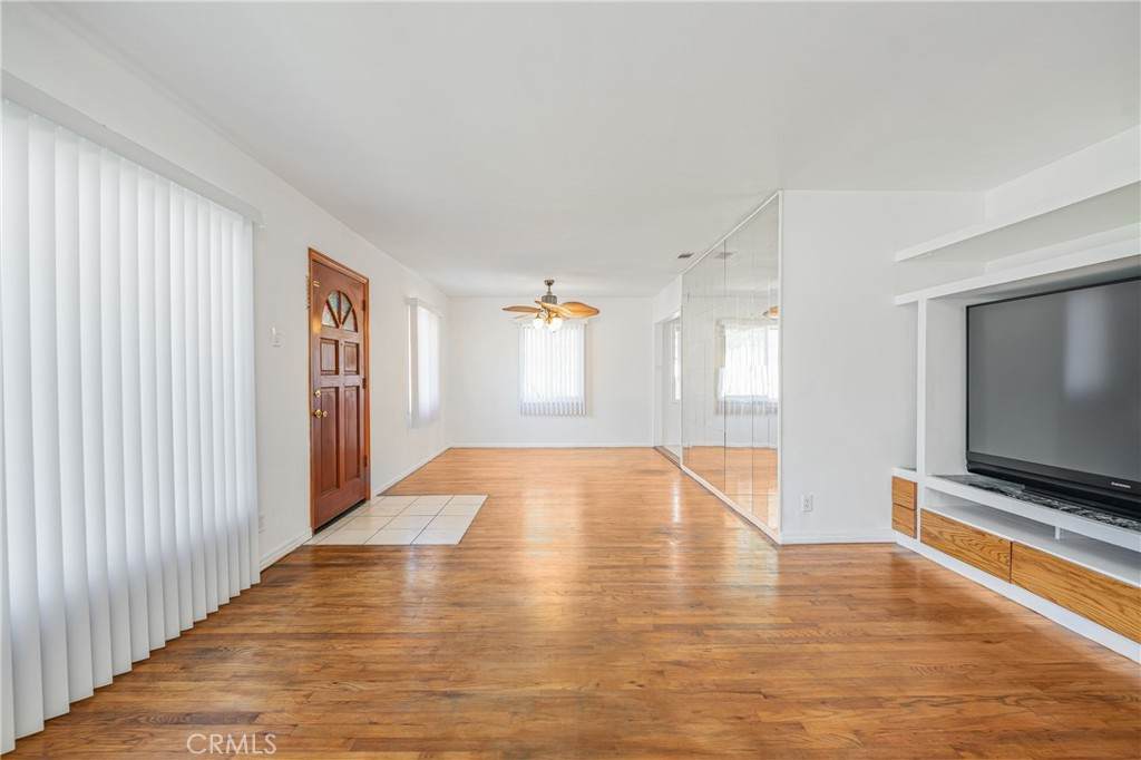 3568 Roxanne Avenue - Photo 1