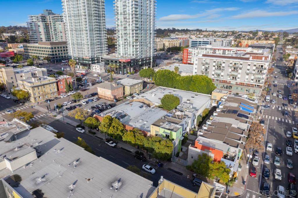 843 10Th Ave - Photo 1