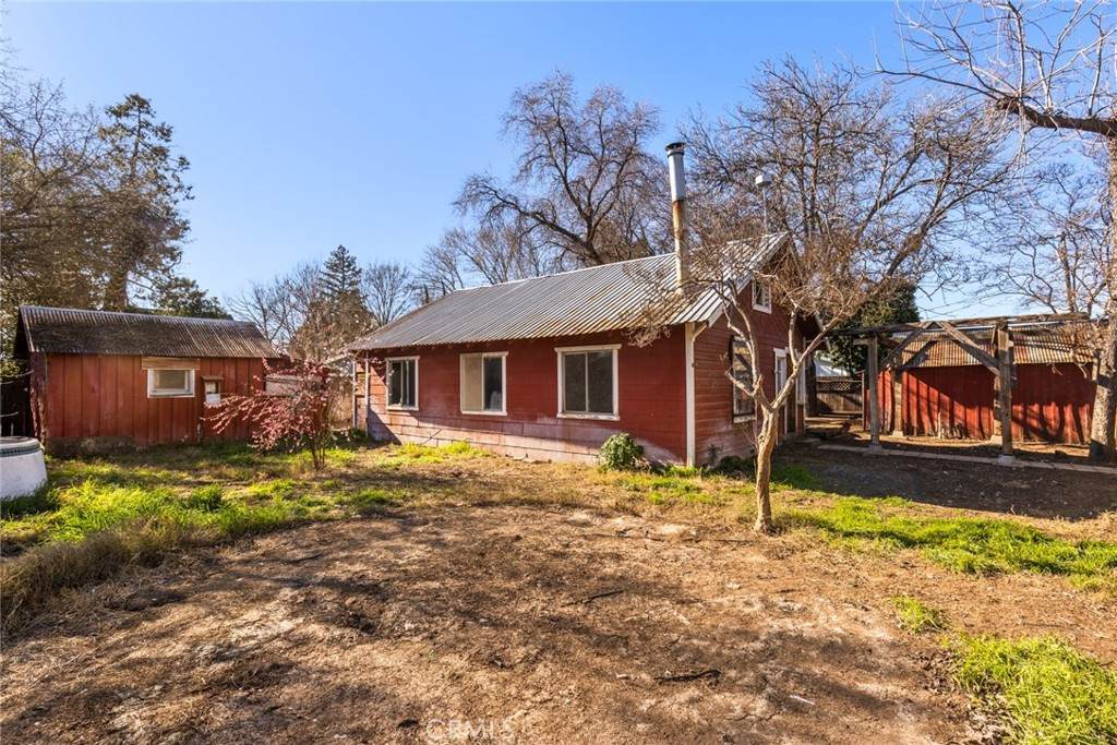 9505 Dayton West Road - Photo 1