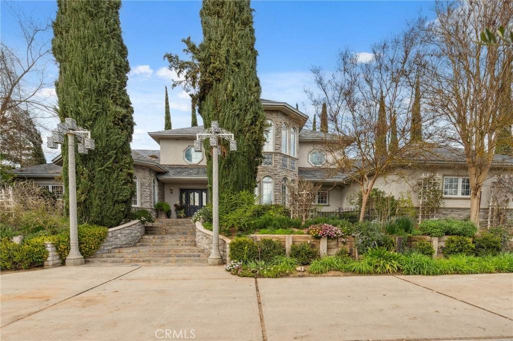 6136 South Bear Creek Drive - Photo 1