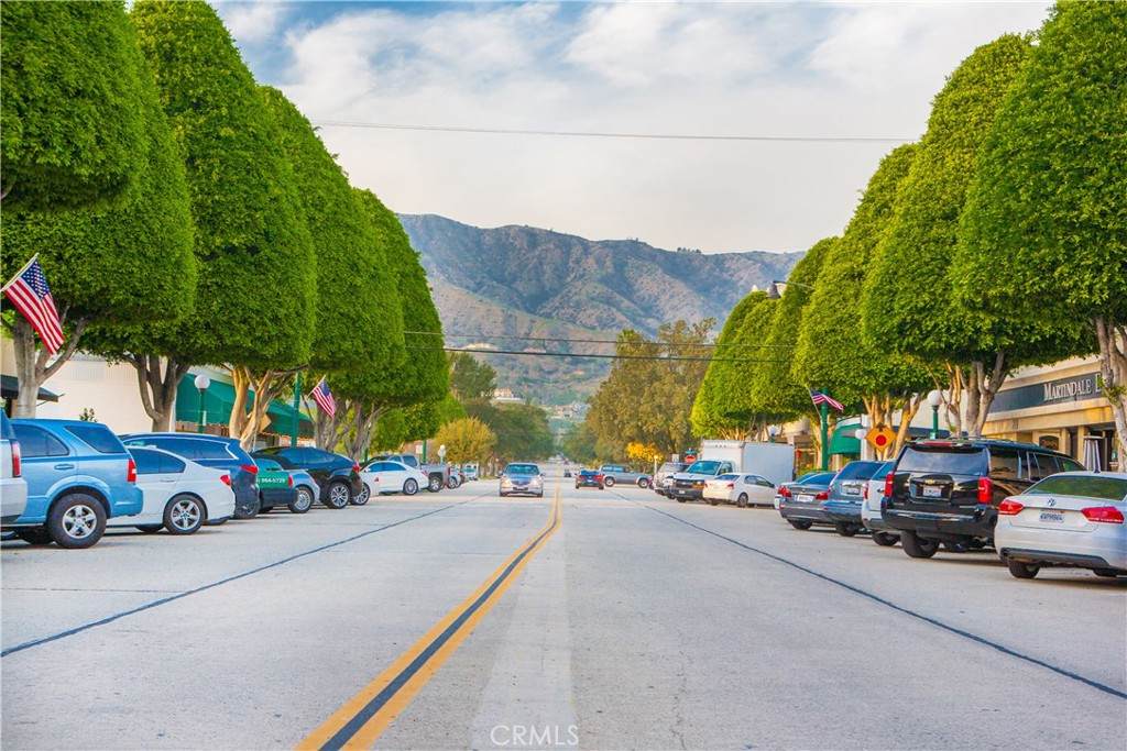 218 Glendora Avenue - Photo 1