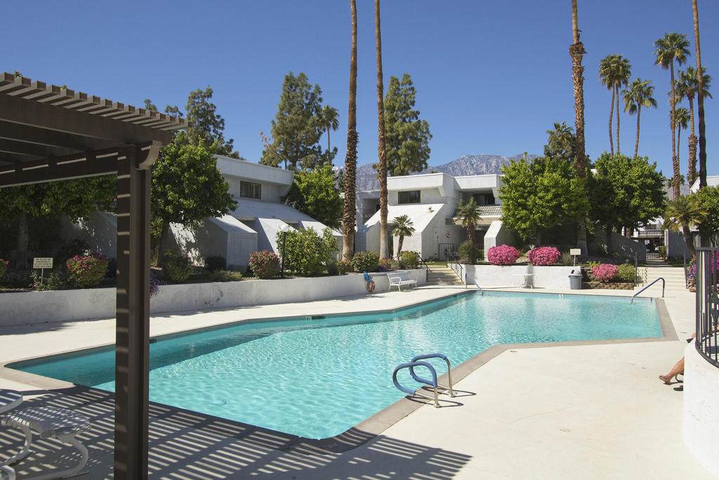 5301 Waverly Drive - Photo 1