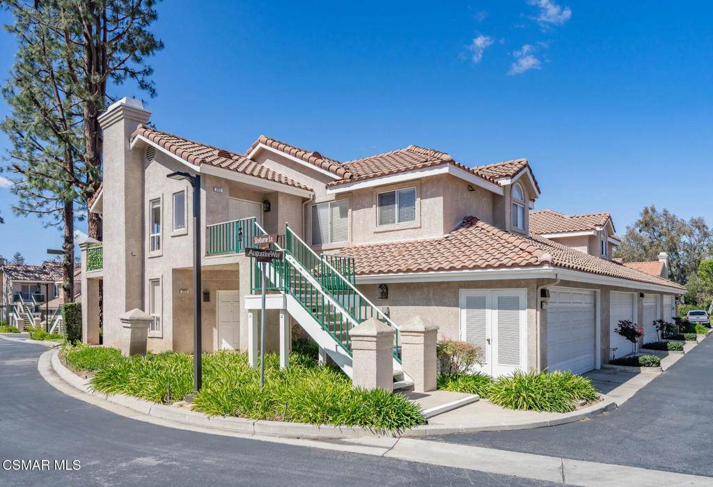 271 Augustine Way - Photo 1