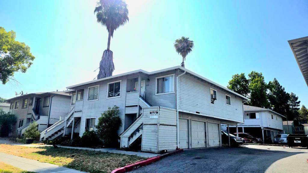 1816 Luby Drive - Photo 1