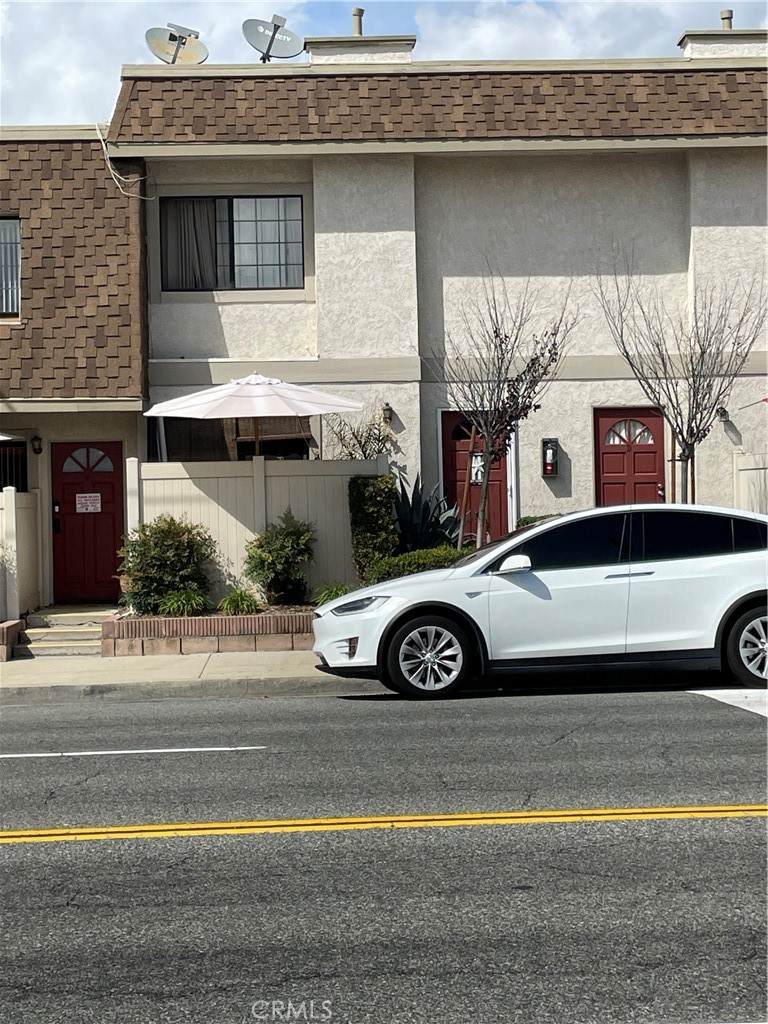 20963 Covina Boulevard - Photo 1