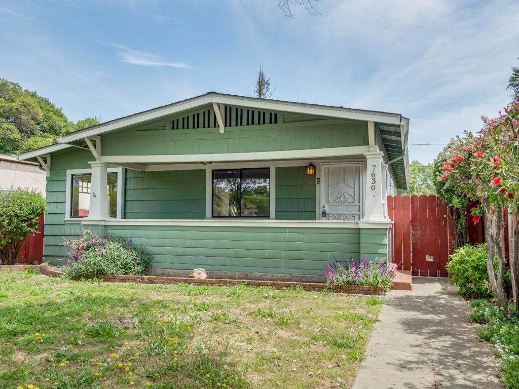 7630 Hanna Street - Photo 1