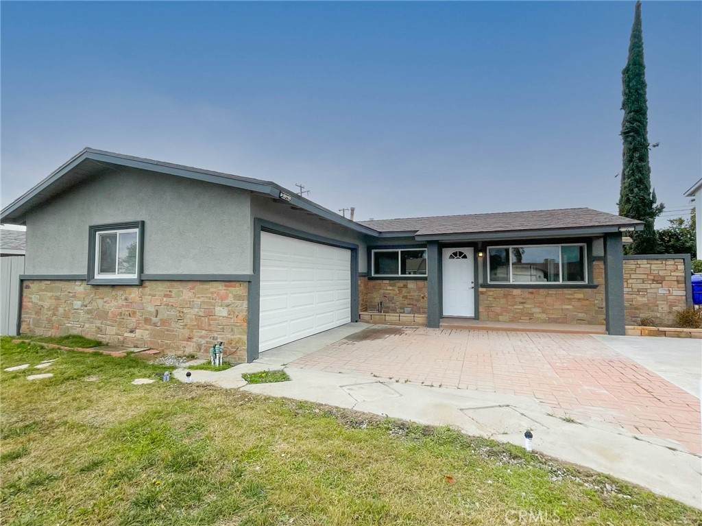 6638 Lilac Avenue - Photo 1