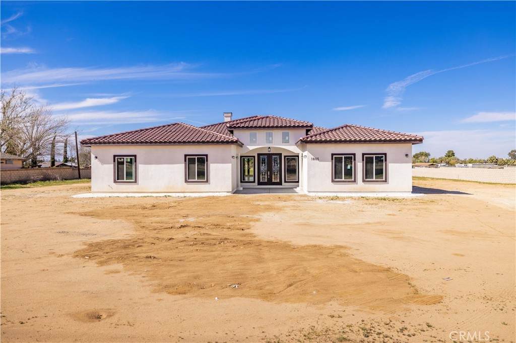 1805 Columbia Way - Photo 1