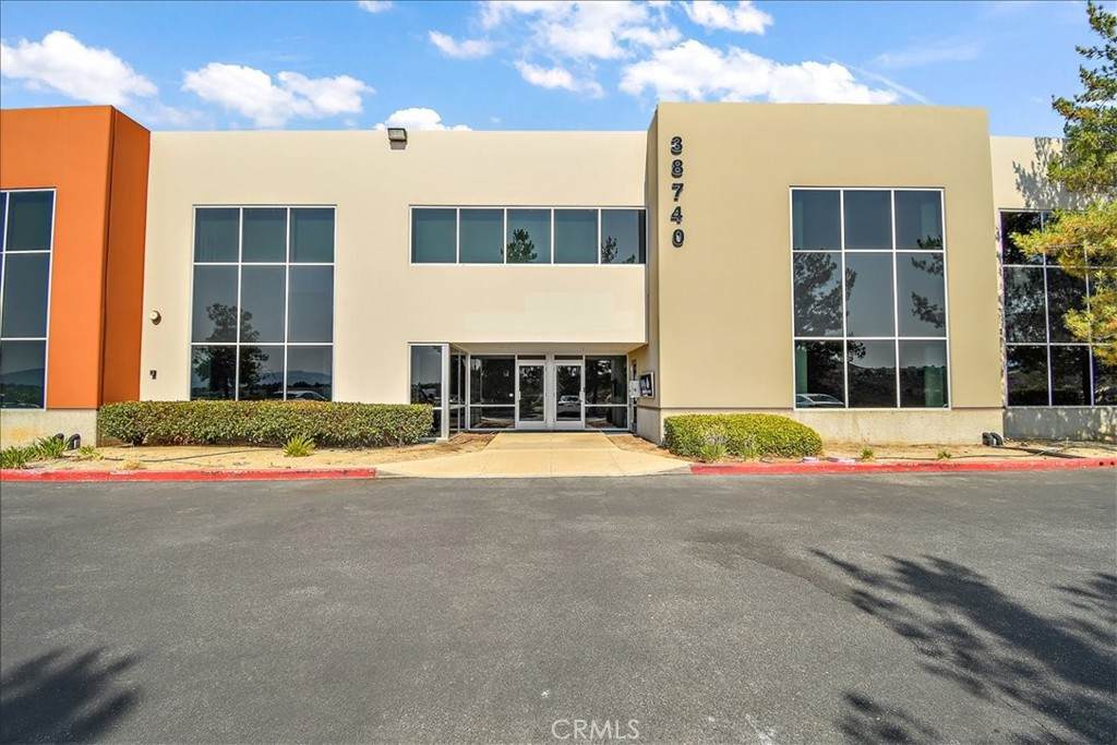 38740 Sky Canyon Drive - Photo 1
