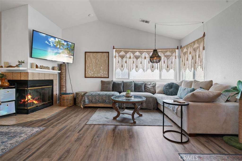 160 6th Street - Photo 1