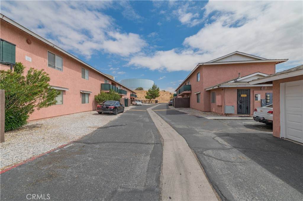 16518 Avalon Avenue - Photo 1