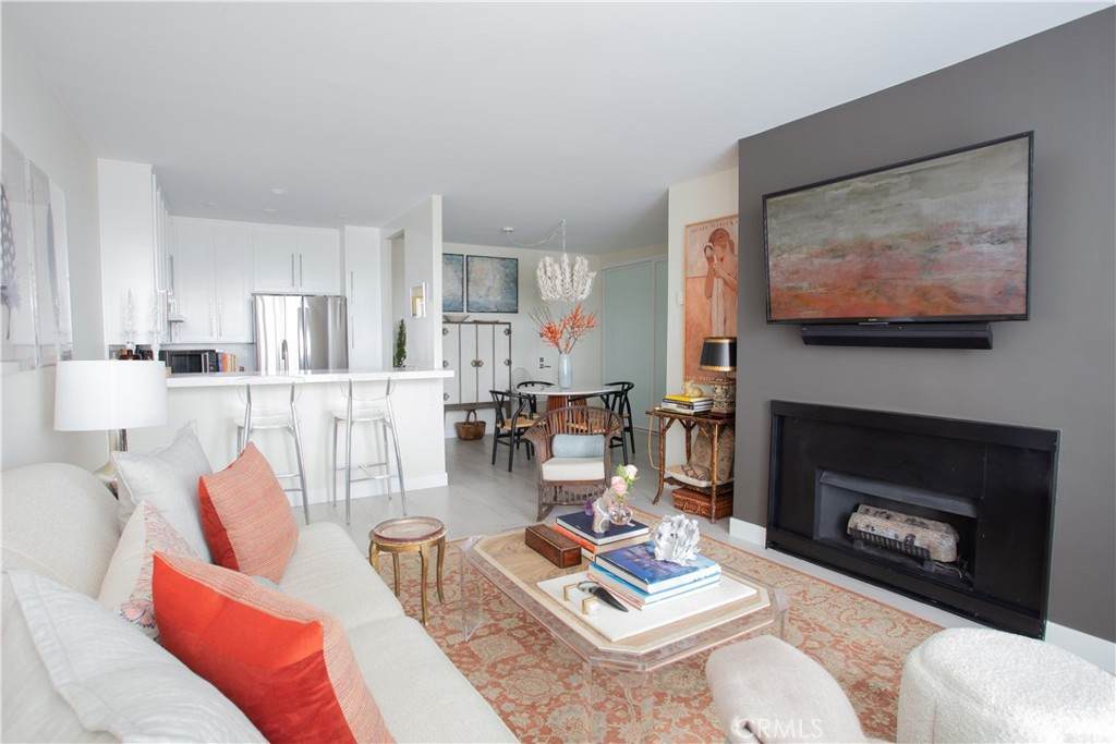 11645 Montana Avenue - Photo 1
