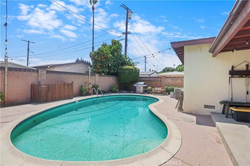 https://bt-photos.global.ssl.fastly.net/socal/orig_boomver_2_374306979-2.jpg