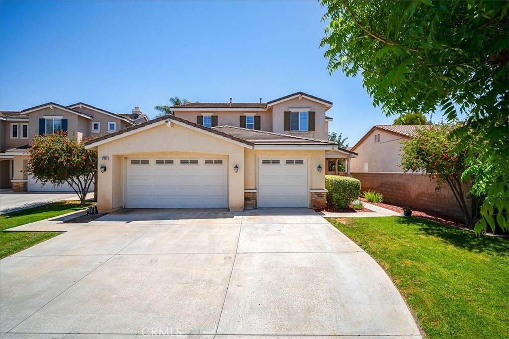 31961 Honeysuckle Circle - Photo 1