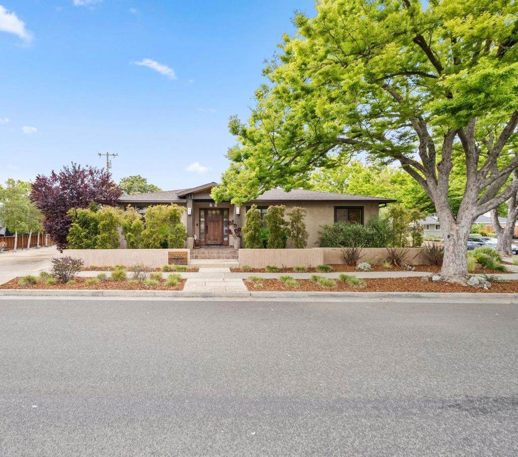 2353 Marr Lane - Photo 1