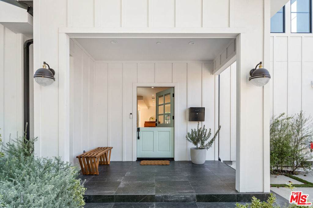 3843 Minerva Avenue - Photo 1