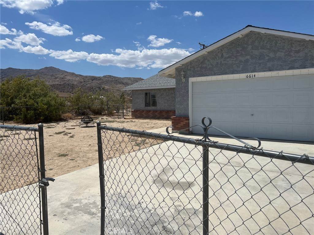 6614 Mojave Ave - Photo 1
