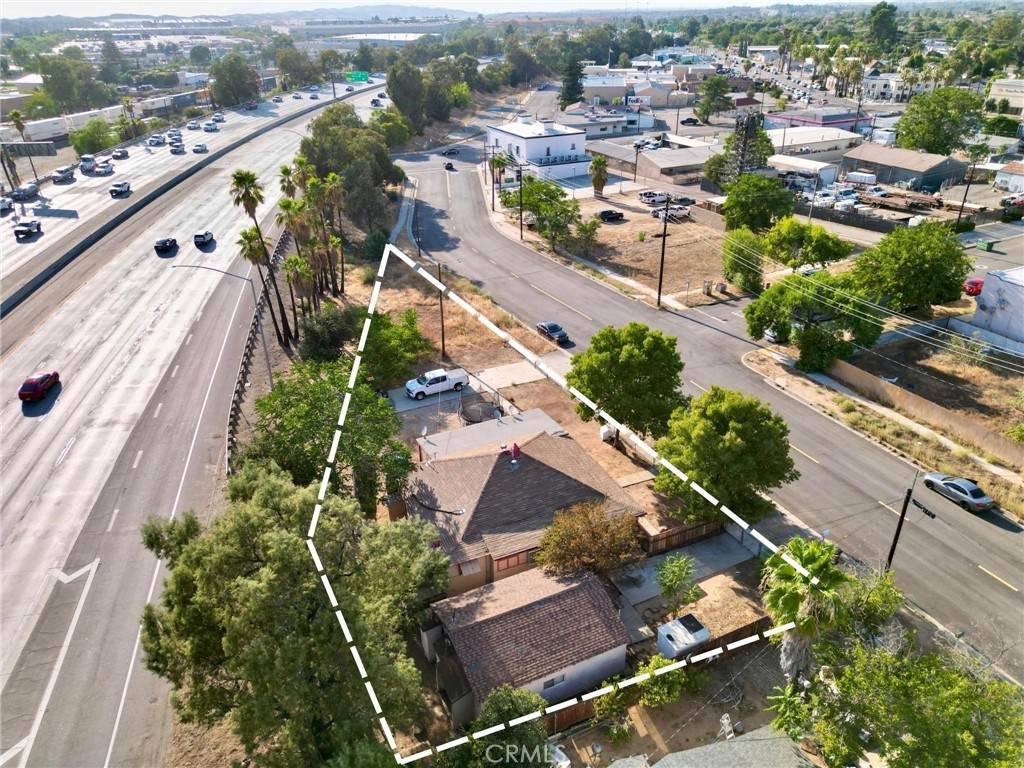 207 5th Street - Photo 1