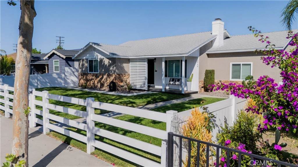 12748 Paramount Boulevard - Photo 1
