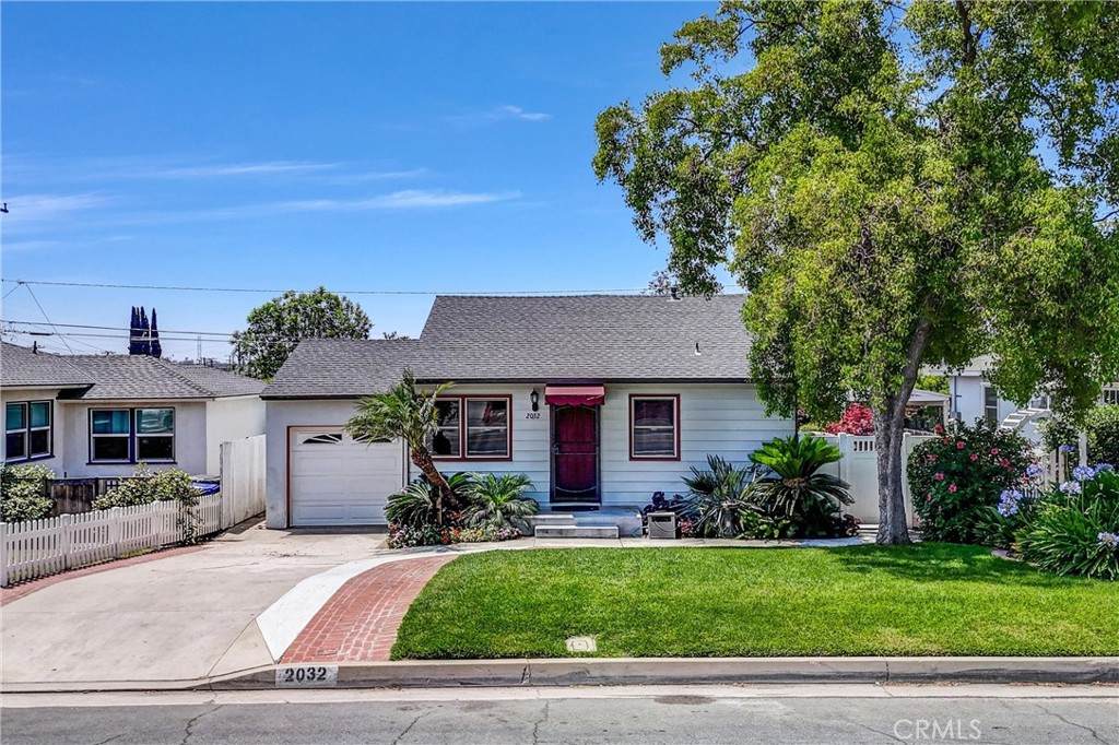 2032 Royal Oaks Drive - Photo 1