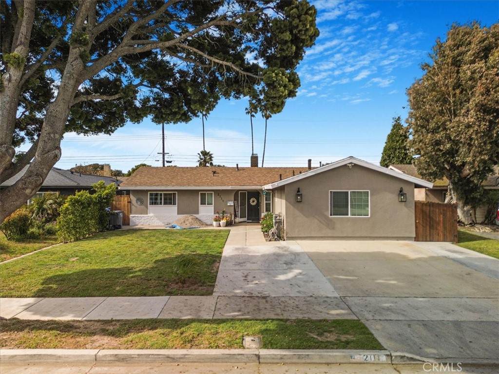 2111 Sanford Street - Photo 1