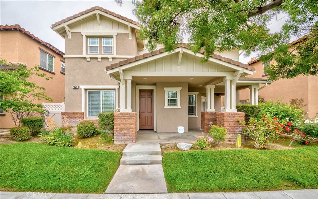 1240 Goodwin Street - Photo 1