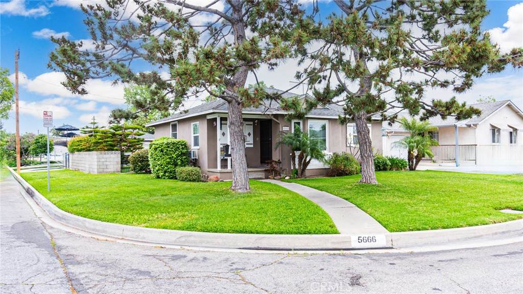 5666 Garypark Avenue - Photo 1