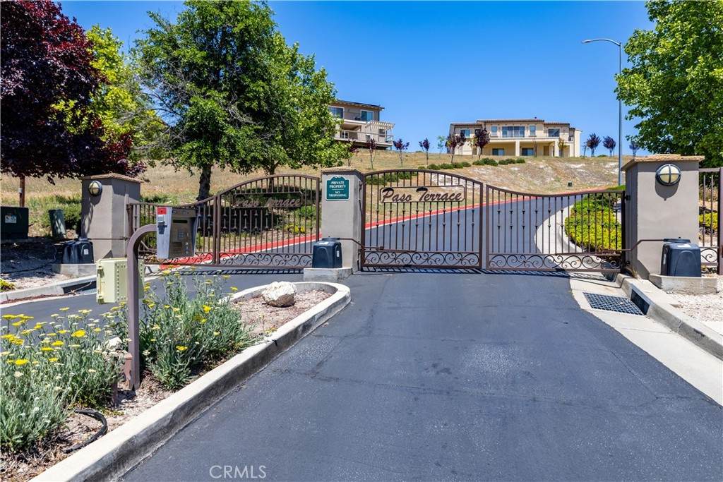 437 Calle Alto Street - Photo 1