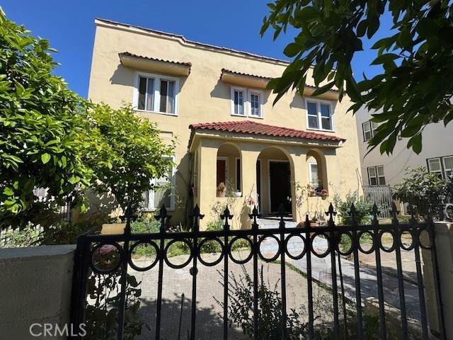 1438 Bronson Avenue - Photo 1