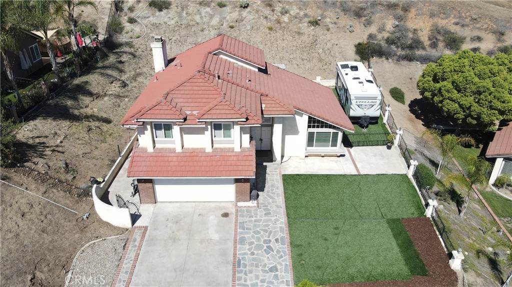 16971 Lakepointe Drive - Photo 1