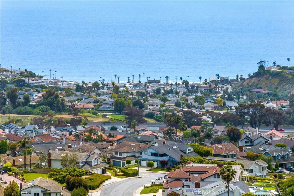 703 Calle Cumbre - Photo 1