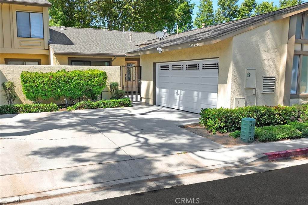 2514 Tustin Avenue - Photo 1