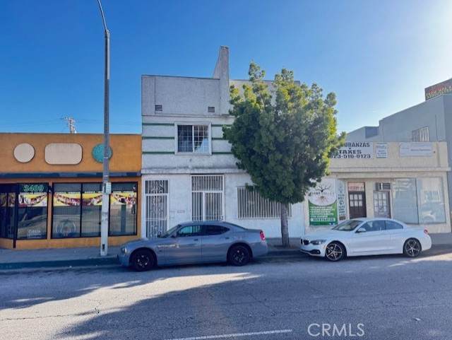 3413 Beverly Boulevard - Photo 1