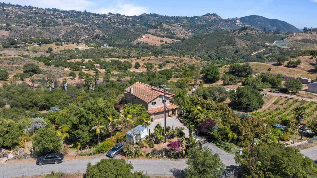 979 Canyon Heights Road - Photo 1
