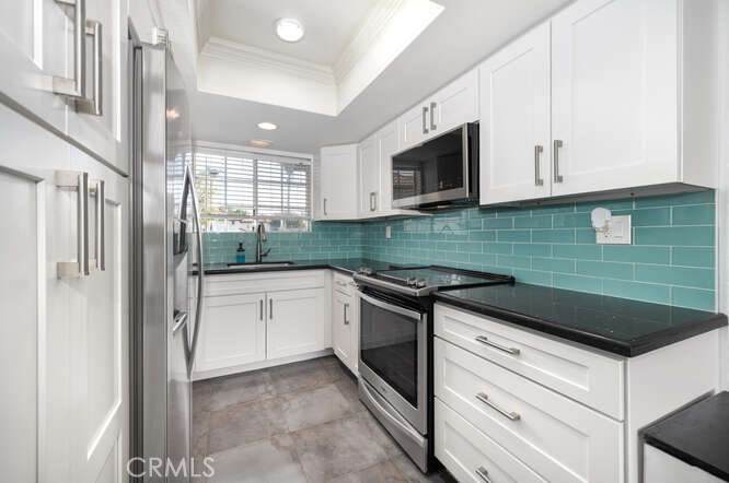 23391 La Crescenta - Photo 1