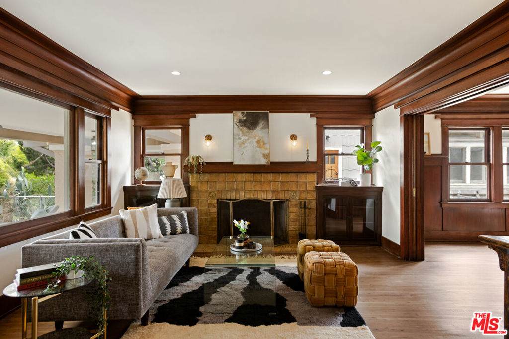 225 Ardmore Avenue - Photo 1