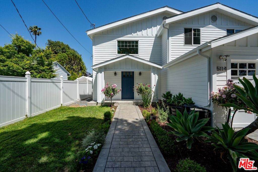 5114 Cedros Avenue - Photo 1