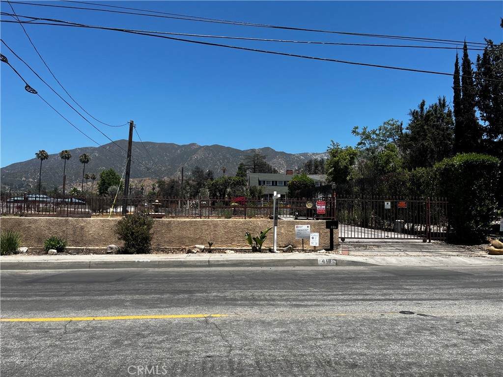 https://bt-photos.global.ssl.fastly.net/socal/orig_boomver_2_374440101-2.jpg