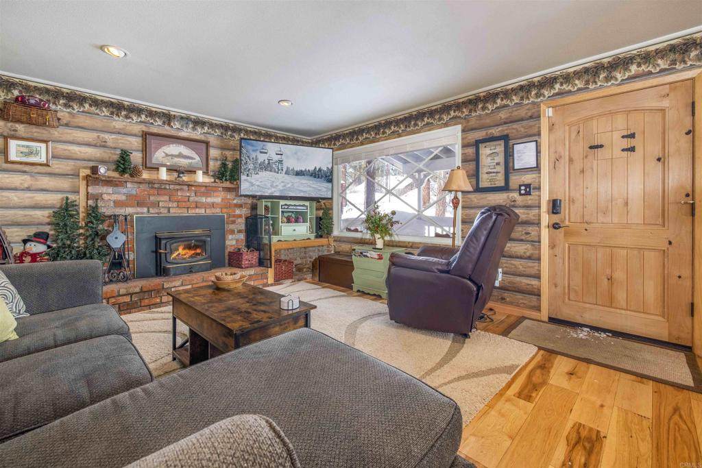379 Wren Drive - Photo 1