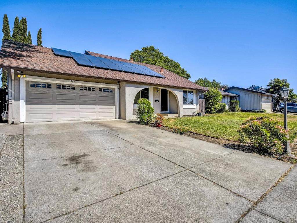 1567 Wilton Road - Photo 1
