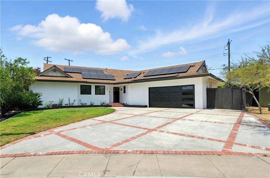 1292 Tiffany Place - Photo 1