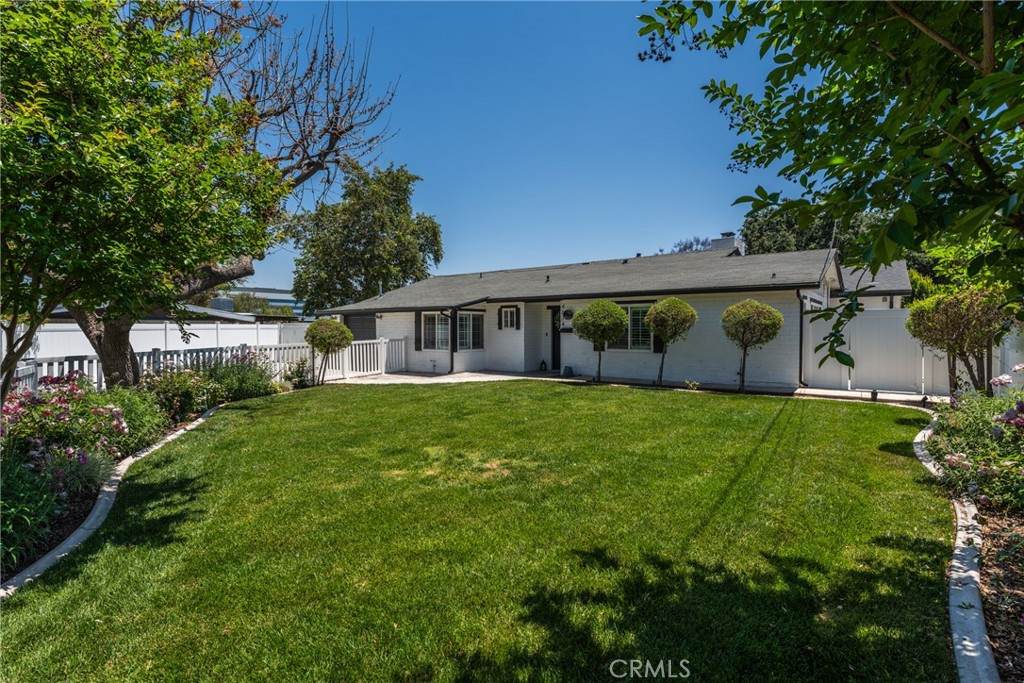 4674 Norton Place - Photo 1