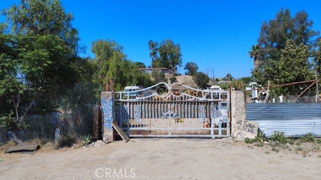 3612 Cajon Boulevard - Photo 1