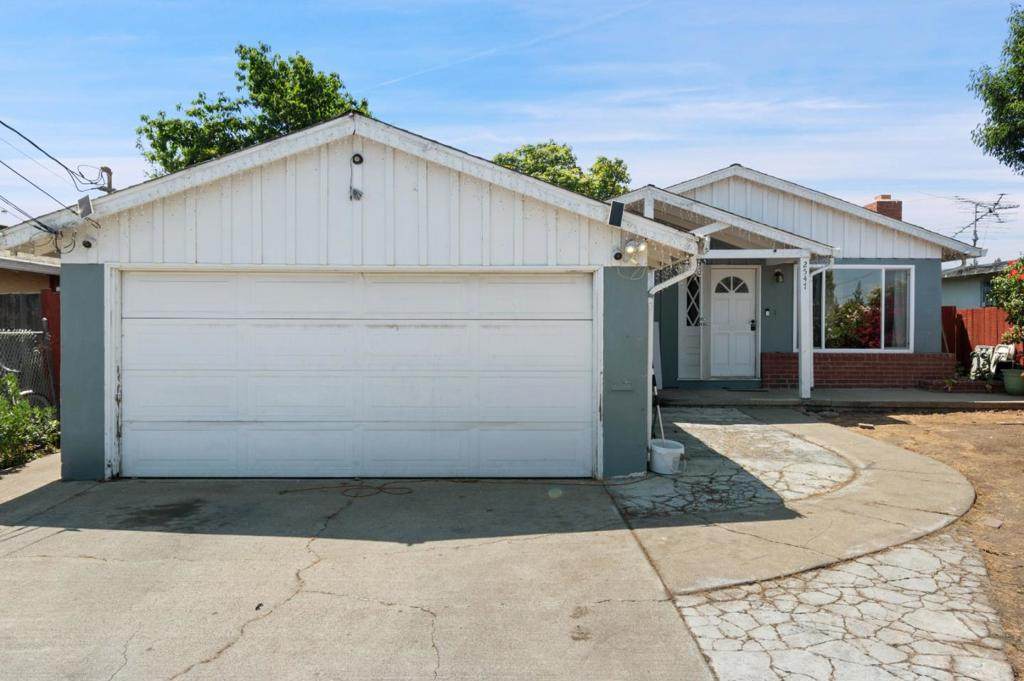2547 Hazelwood Way - Photo 1