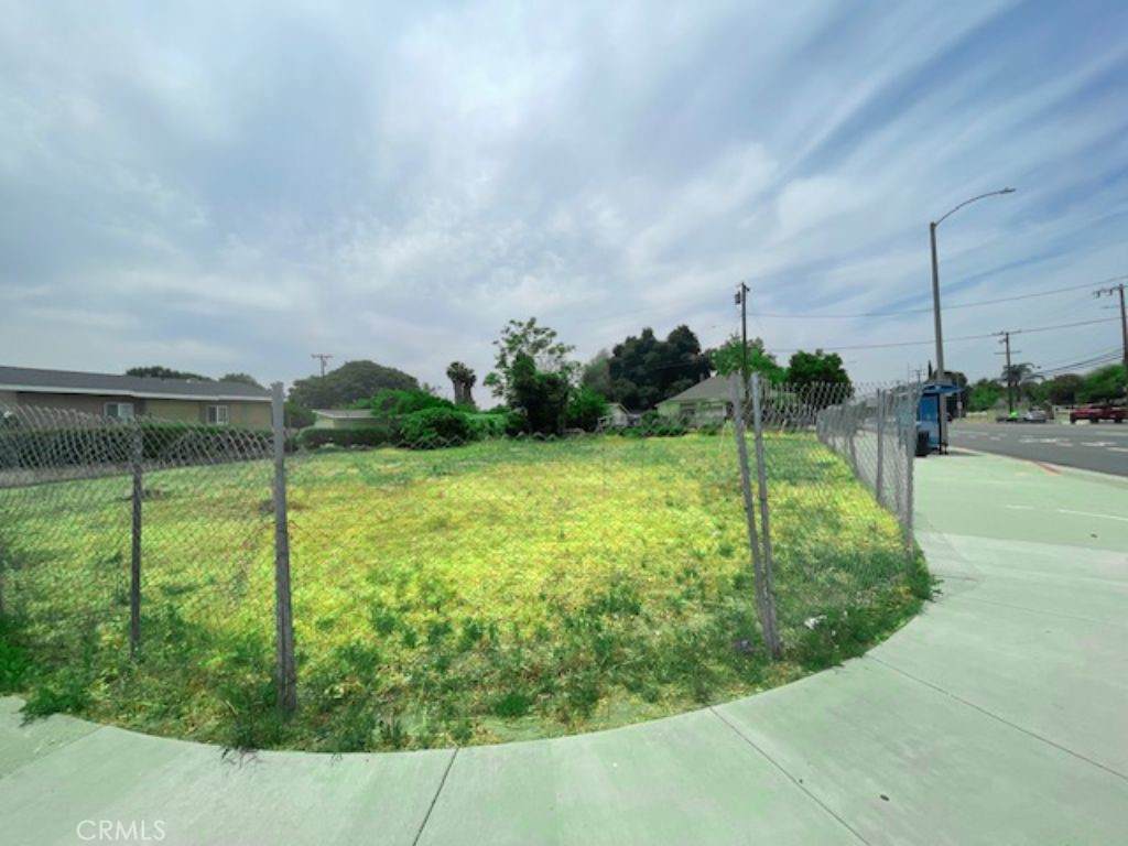 796 Philadelphia Street - Photo 1