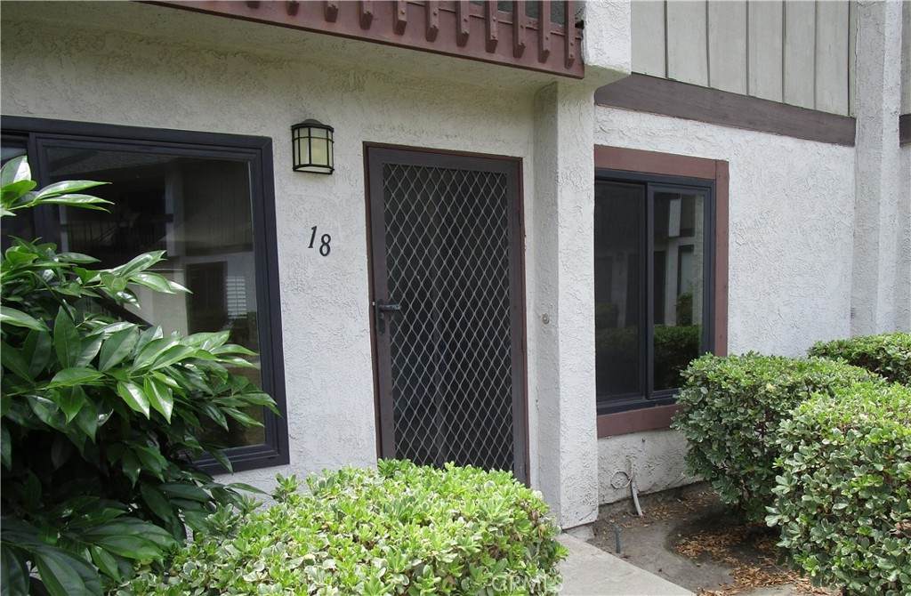 1321 Cerritos Avenue - Photo 1